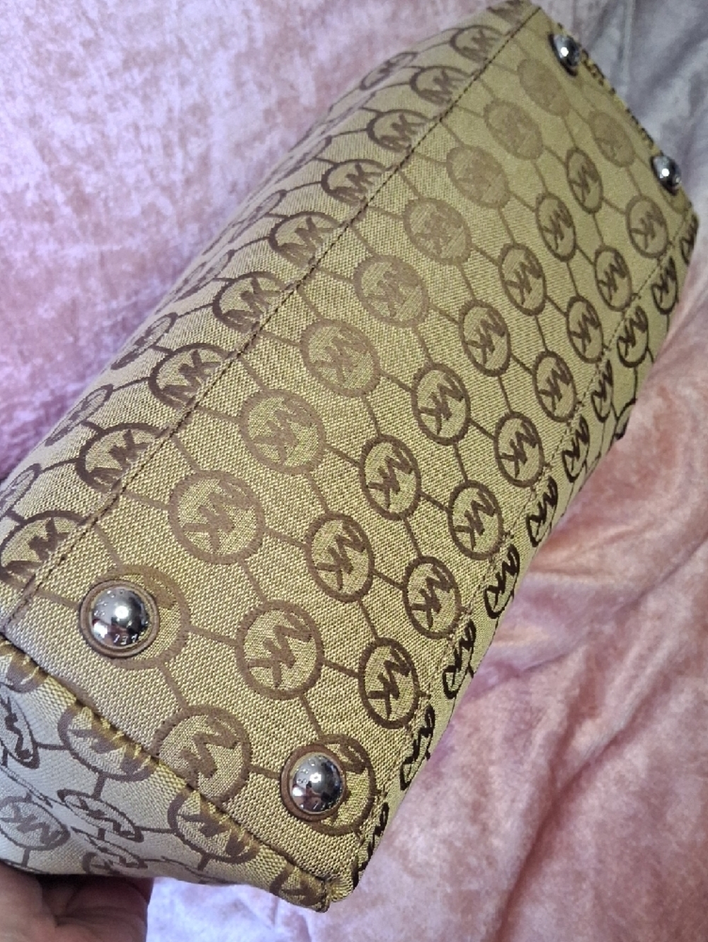 NWT Michael Kors Calista Monogram Large Satchel - Picture 5 of 6